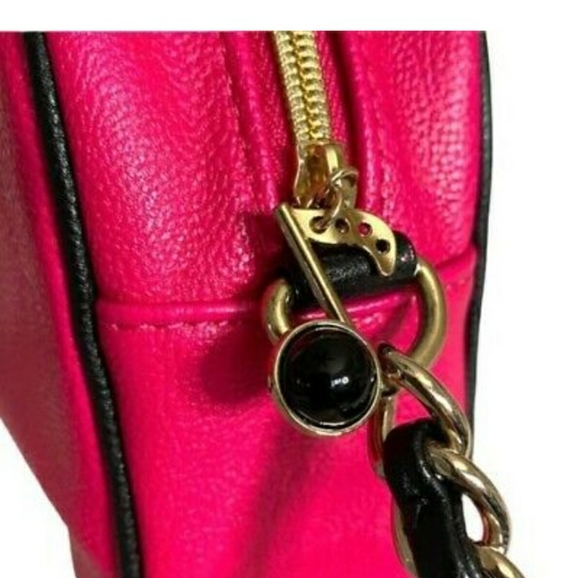Betsey Johnson Radio Crossbody - Picture 4 of 6